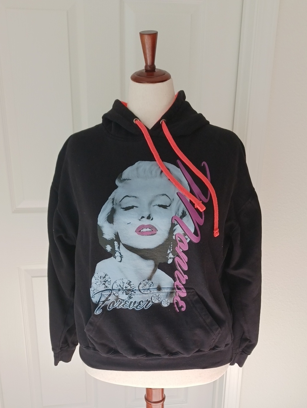 Pacific & Co. Black Hoodie with Orange Drawstrings Marilyn Monroe Graphic Large